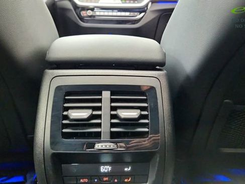 Used 2025 BMW X4 xDrive30i AWD/4WD image 55