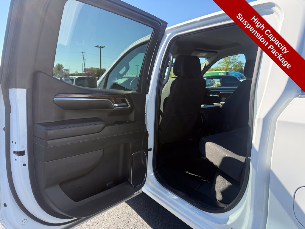 Used 2023 Chevrolet Silverado 1500 LT w/ Safety Package AWD/4WD image 34