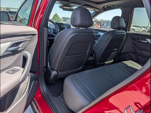 New 2025 VinFast VF 8 Plus image 14