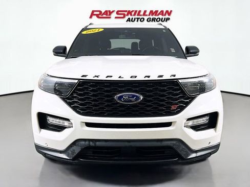Used 2021 Ford Explorer ST w/ Equipment Group 401A AWD/4WD image 2
