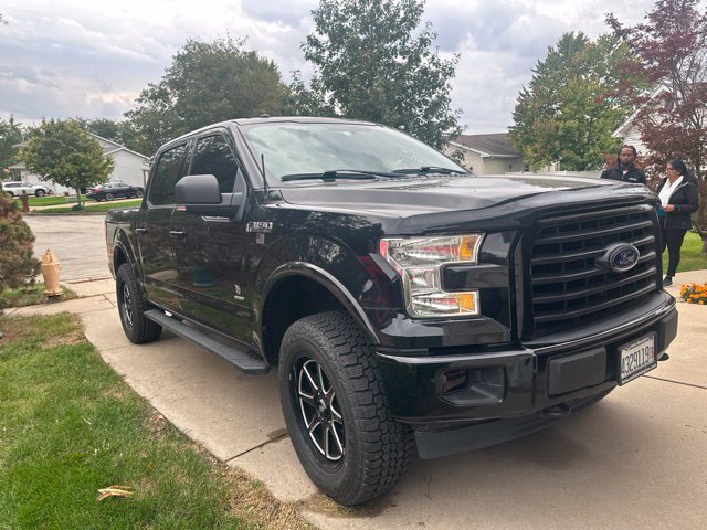 Used 2017 Ford F150 XLT w/ Equipment Group 302A Luxury AWD/4WD image 5