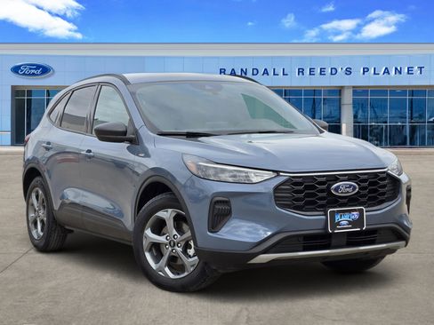 Certified 2025 Ford Escape ST-Line image 1