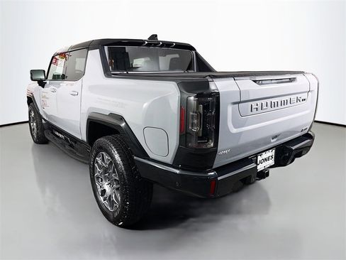 Used 2024 GMC Hummer EV 3X image 2