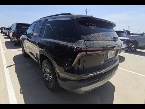 Used 2026 Chevrolet Traverse LT w/ Driver Confidence Package AWD/4WD image 5