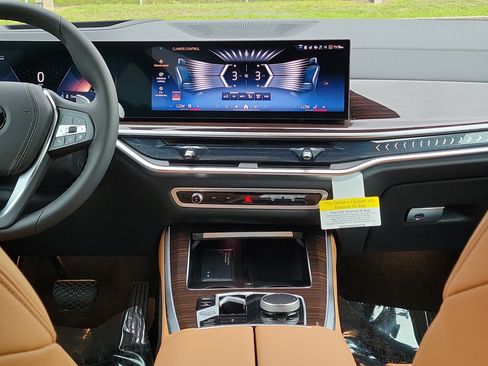 New 2026 BMW X5 xDrive40i w/ Premium Package AWD/4WD image 12