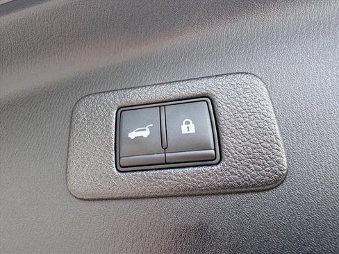 Certified 2024 Nissan Armada Platinum w/ Captain's Chairs Package RWD image 11