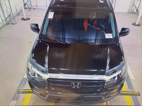 Used 2025 Honda Ridgeline RTL image 2