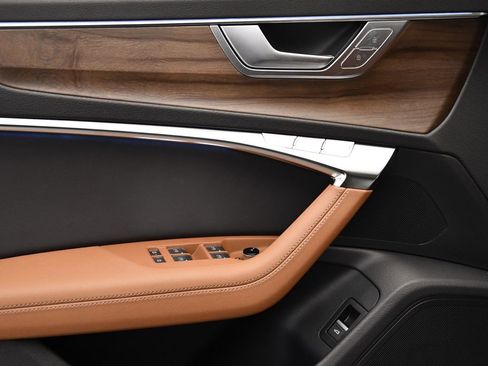 Used 2025 Audi A6 Premium Plus image 33