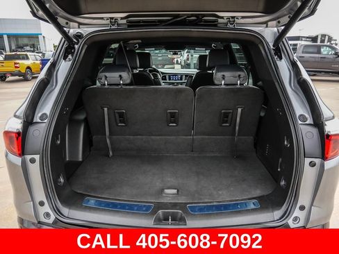 Used 2024 Buick Enclave Essence w/ Sport Touring Edition FWD image 11
