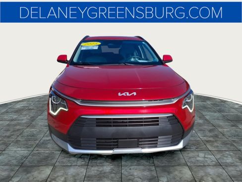 Used 2023 Kia Niro EX FWD image 8