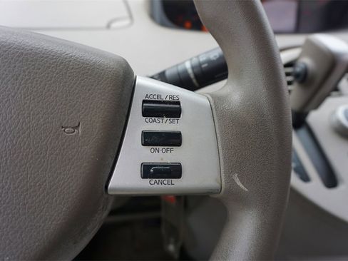 Used 2004 Nissan Quest S w/ (SEA) Seat Pkg image 7