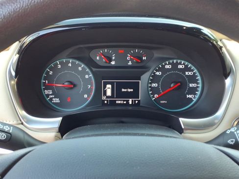 Used 2023 Chevrolet Traverse LS FWD image 21