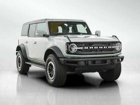 Used 2022 Ford Bronco Outer Banks w/ Sasquatch Package AWD/4WD image 7