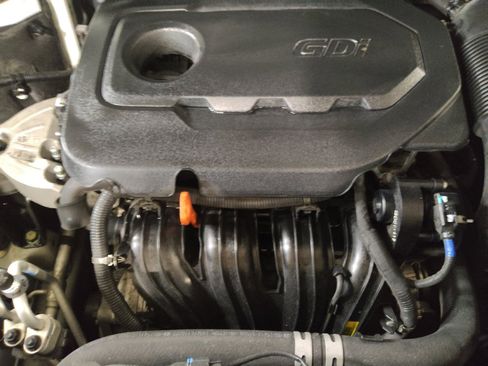 Used 2020 Hyundai Santa Fe SE FWD image 30