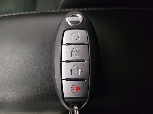 Used 2018 Nissan Murano SV w/ Premium Package AWD/4WD image 32