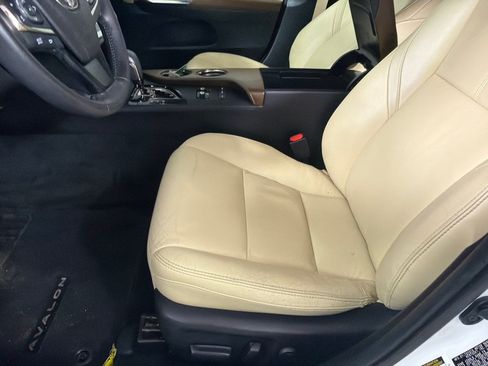 Used 2016 Toyota Avalon XLE Premium FWD image 12