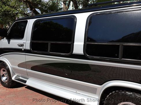 Used 1998 Dodge B1500 image 23