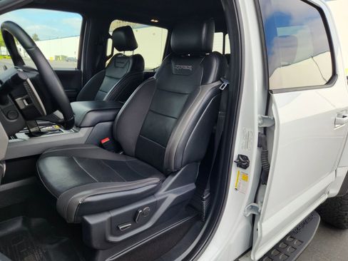 Used 2019 Ford F150 Raptor w/ Equipment Group 802A Luxury AWD/4WD image 8