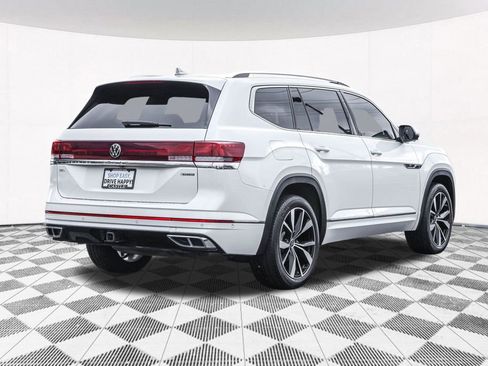 Used 2024 Volkswagen Atlas SEL Premium R-Line image 13