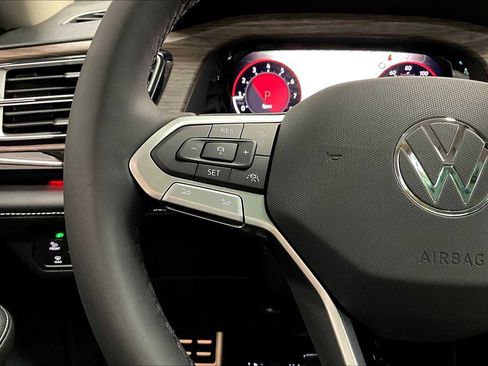 New 2026 Volkswagen Atlas SEL Premium R-Line image 17