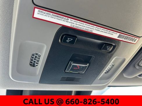 Used 2020 Toyota Camry LE FWD image 11