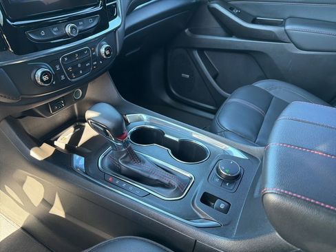 Used 2023 Chevrolet Traverse RS image 23