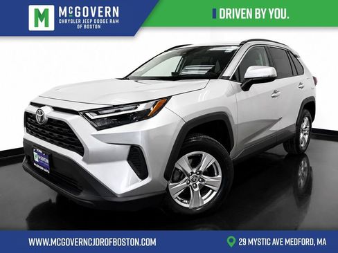 Used 2022 Toyota RAV4 XLE w/ Convenience Package AWD/4WD image 1