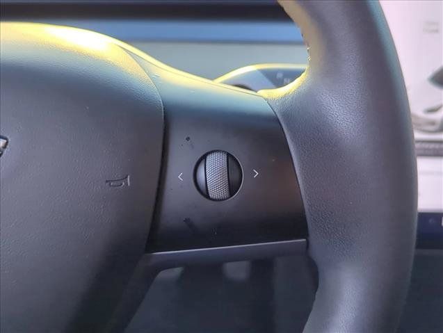 Used 2021 Tesla Model 3 Standard Range Plus RWD image 17