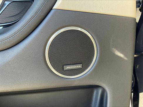 Used 2025 Land Rover Discovery Sport S image 34