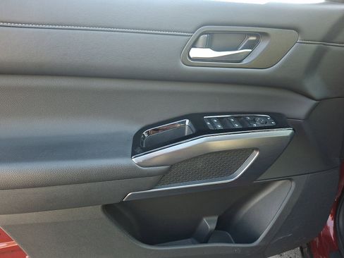 Certified 2024 Nissan Pathfinder SL w/ SL Premium Package image 13