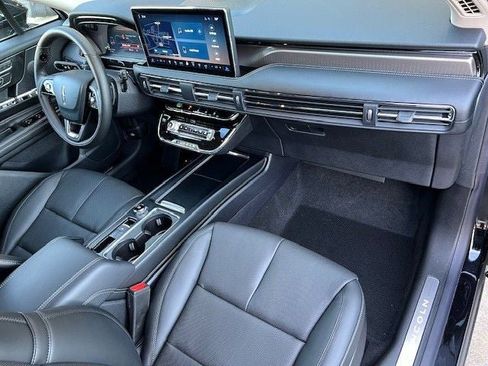 New 2026 Lincoln Corsair Grand Touring AWD/4WD image 23