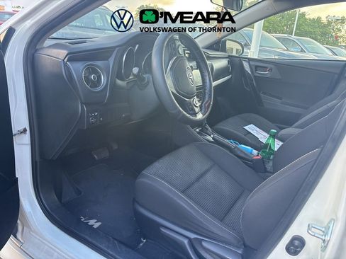 Used 2017 Toyota Corolla iM w/ Carpet Mat Package FWD image 4