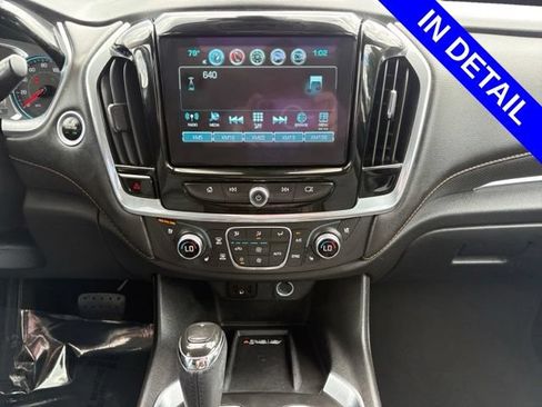 Used 2019 Chevrolet Traverse Premier w/ Driver Confidence II Package FWD image 12