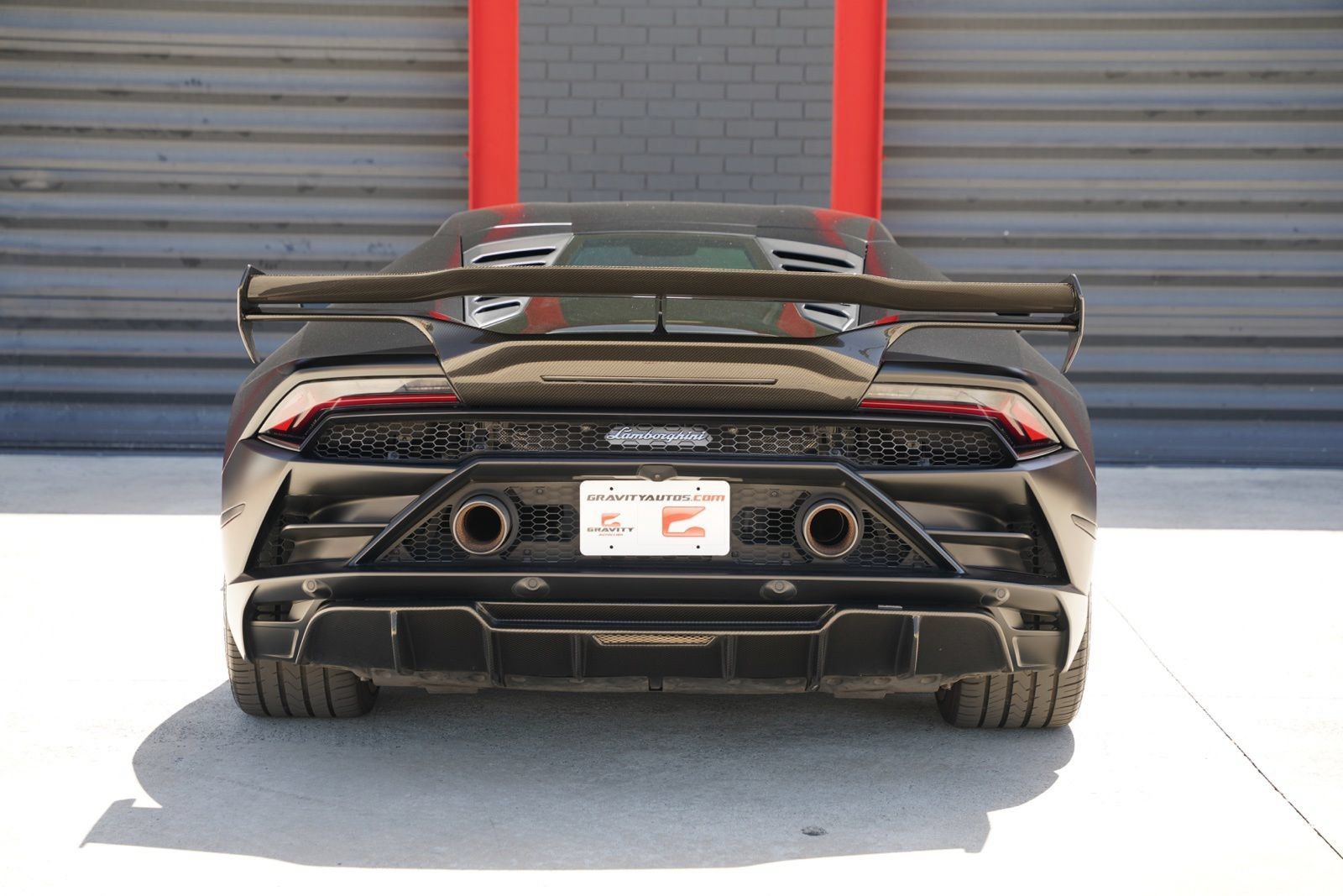 Used 2021 Lamborghini Huracan EVO RWD image 17