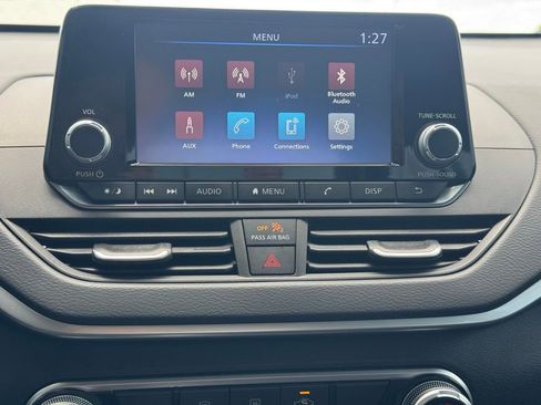 Used 2022 Nissan Altima 2.5 S FWD image 19