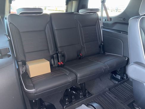 New 2026 GMC Yukon XL AT4 Ultimate w/ LPO, Floor Liner Package image 18