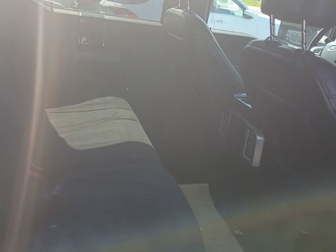 Used 2020 Ford F250 Platinum AWD/4WD image 9