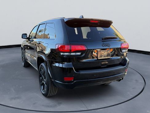 Used 2019 Jeep Grand Cherokee Altitude image 7