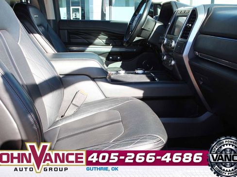 Used 2019 Ford Expedition Platinum image 19