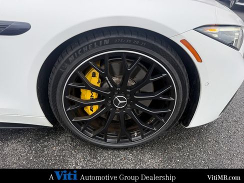 Certified 2022 Mercedes-Benz SL 55 AMG 4MATIC image 19