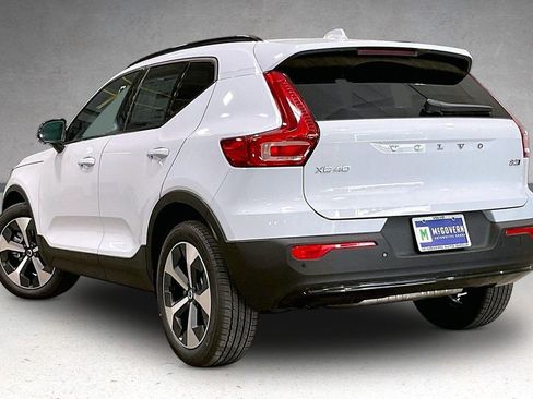 New 2026 Volvo XC40 B5 Plus w/ Climate Package AWD/4WD image 3