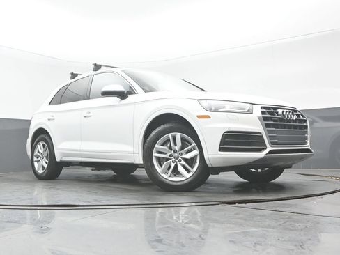 Used 2020 Audi Q5 2.0T Premium w/ Convenience Package AWD/4WD image 29