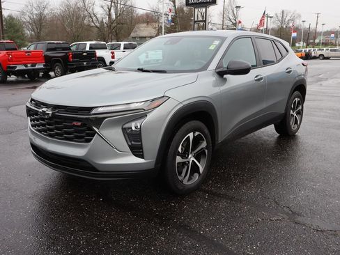 Used 2024 Chevrolet Trax RS image 27