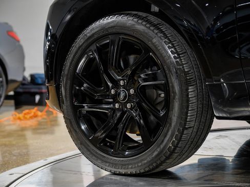 Used 2023 Land Rover Discovery S R-Dynamic image 63