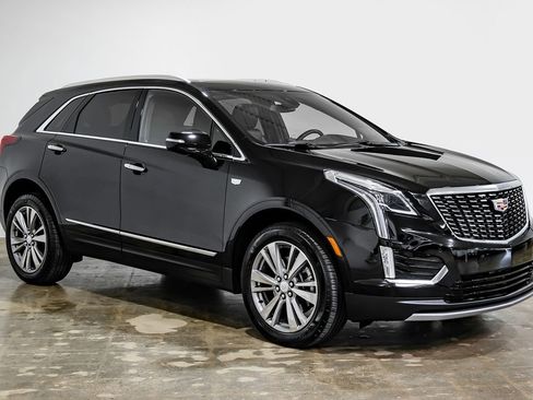 Used 2025 Cadillac XT5 Premium Luxury FWD image 7
