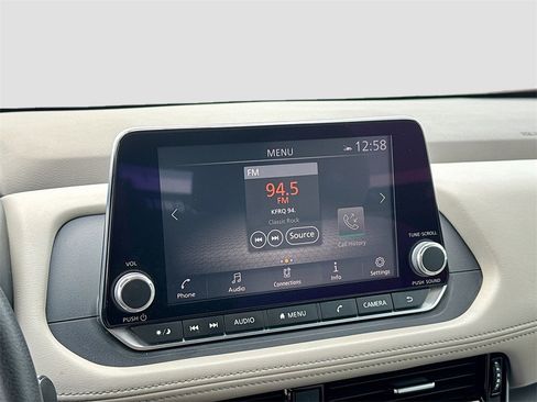 Used 2021 Nissan Rogue SV image 14