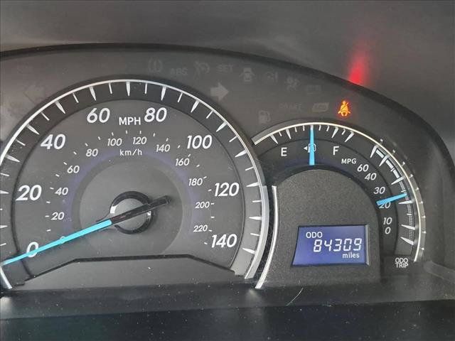 Used 2013 Toyota Camry XLE w/ Leather Pkg FWD image 9