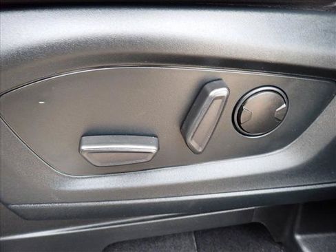 Used 2021 Ford Explorer Limited AWD/4WD image 14