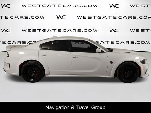 Used 2022 Dodge Charger SRT Hellcat w/ Harman/Kardon Audio Group image 5