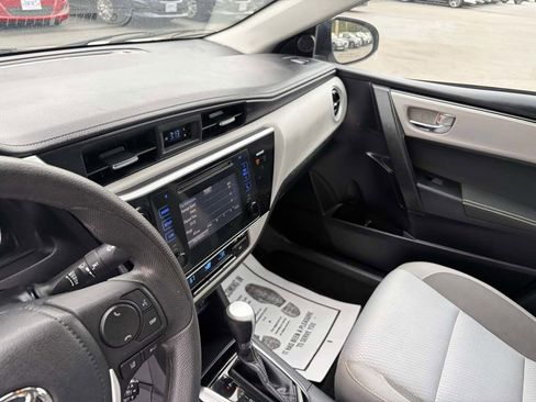 Used 2017 Toyota Corolla L FWD image 13